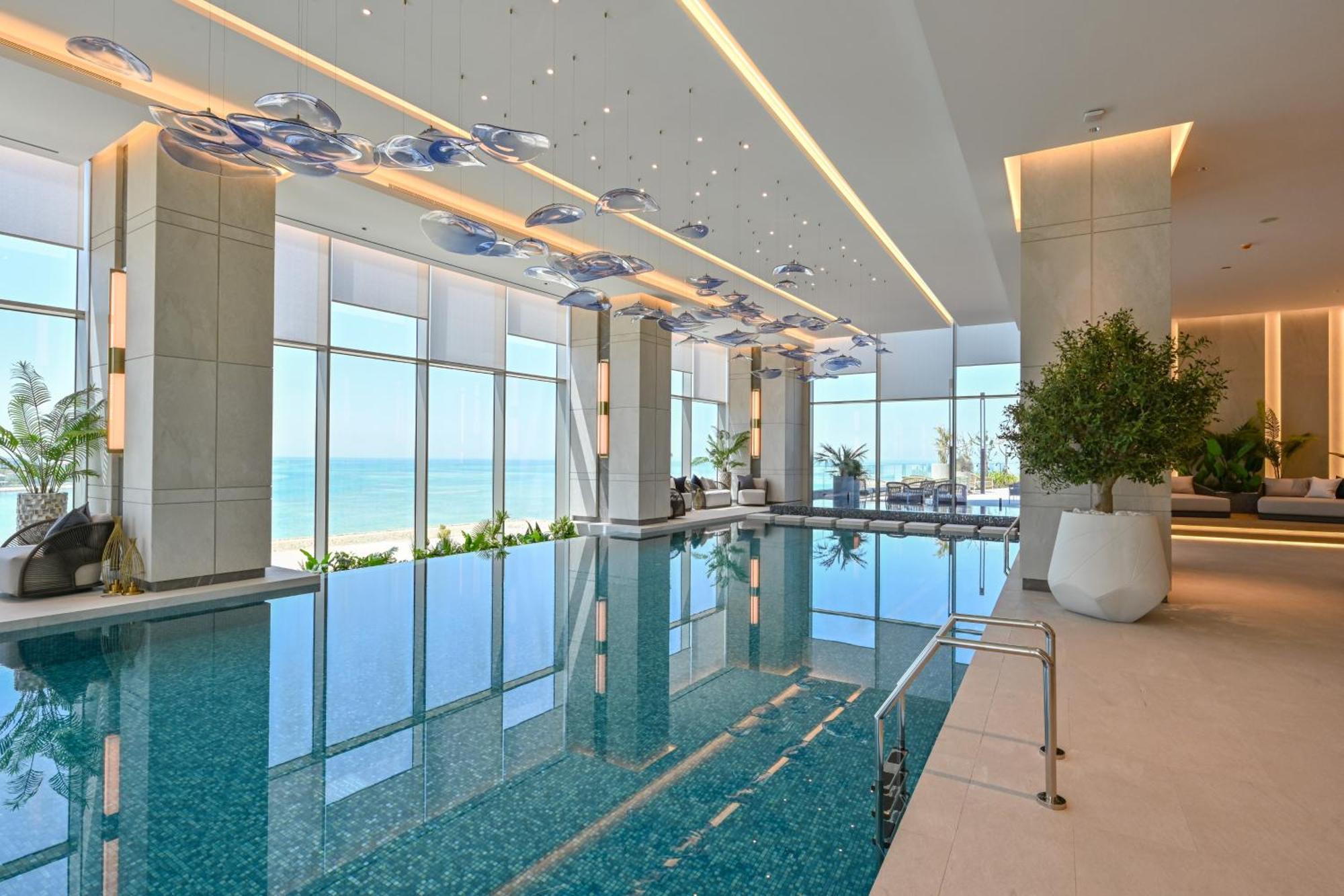 Onyx Rotana Hotel มานามา ภายนอก รูปภาพ The swimming pool at the hotel