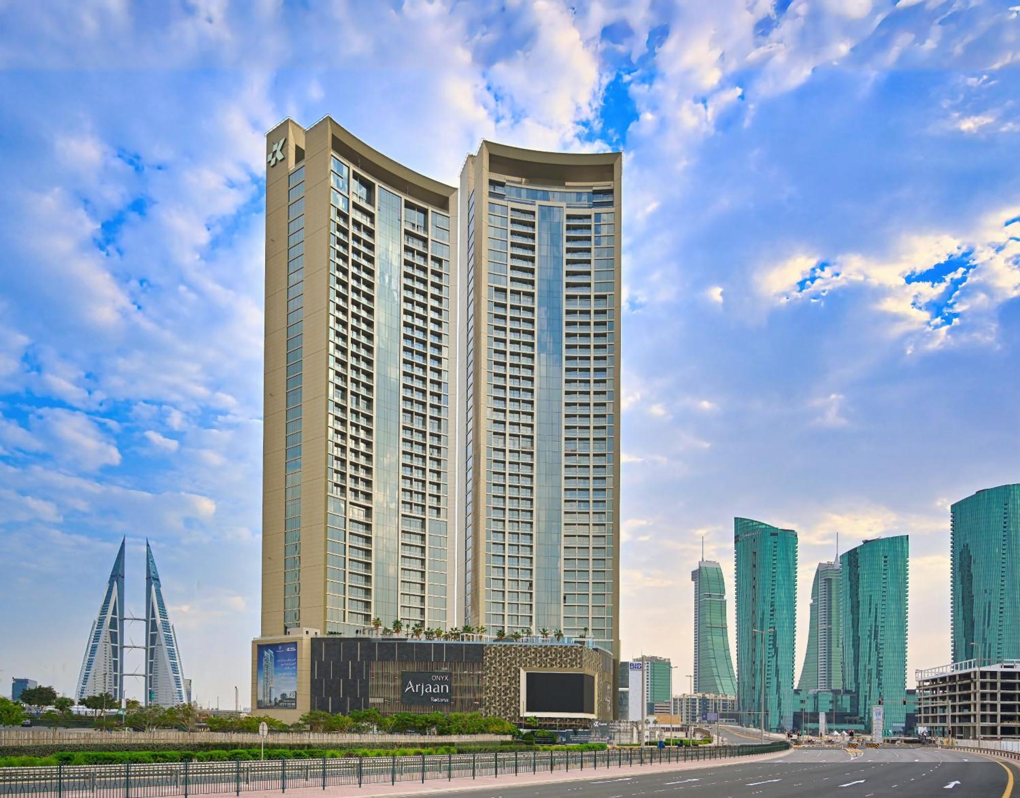 Onyx Rotana Hotel มานามา ภายนอก รูปภาพ The Four Seasons Hotel Bahrain
